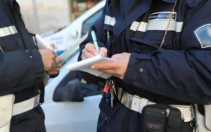 Non rispettare il divieto di circolazione, costa